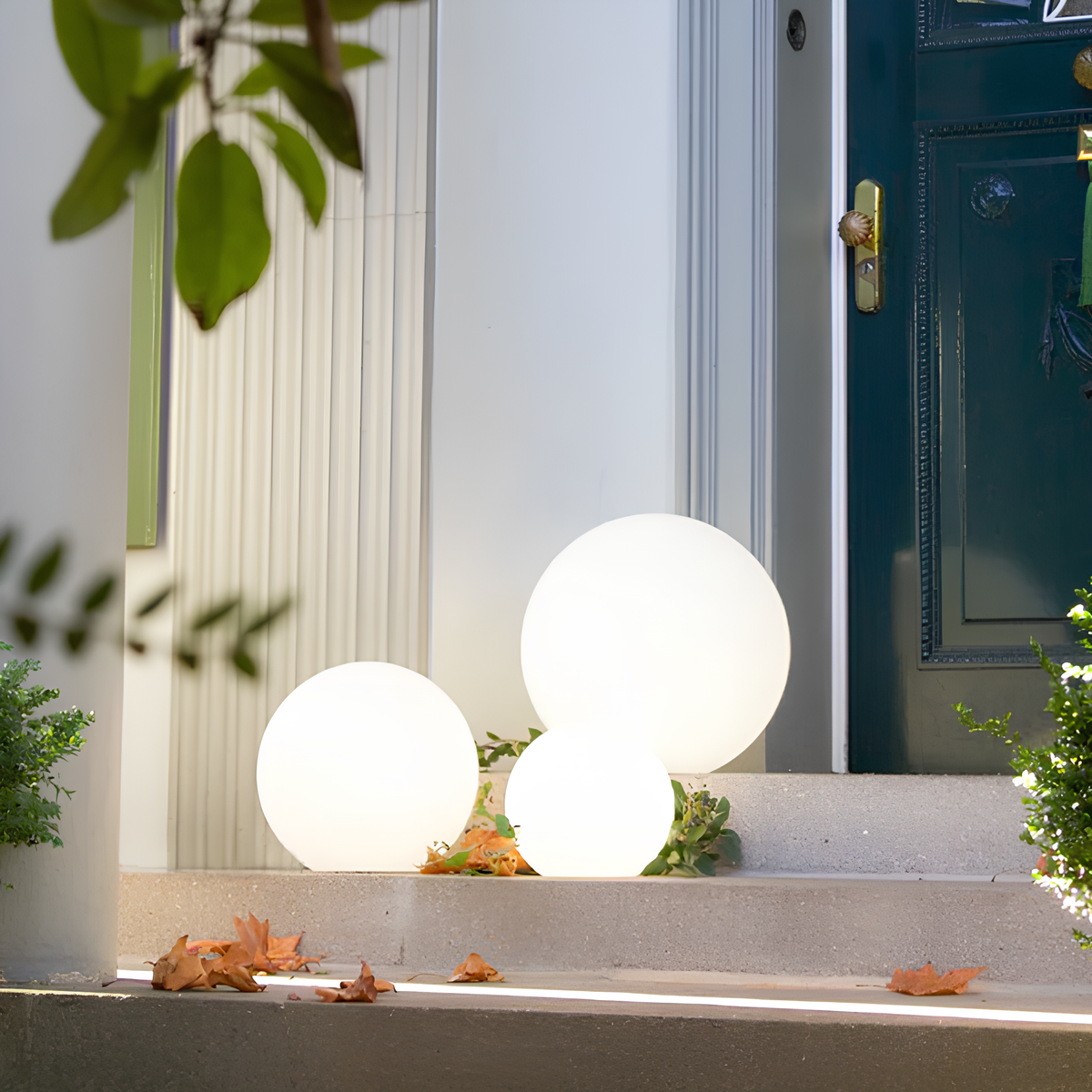 Wireless Ambient Lamp for Indoor & Outdoor Use - LumaSphere