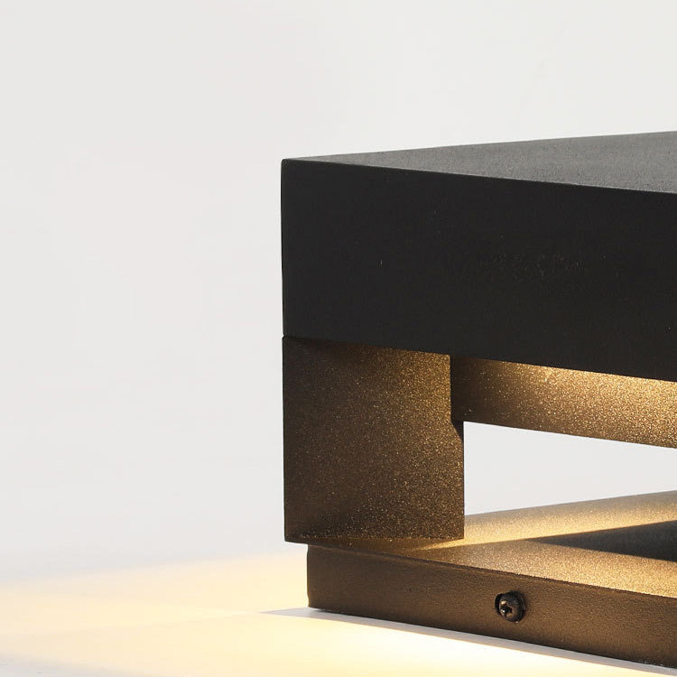 Minimalist Square Outdoor Light - LumaBloc
