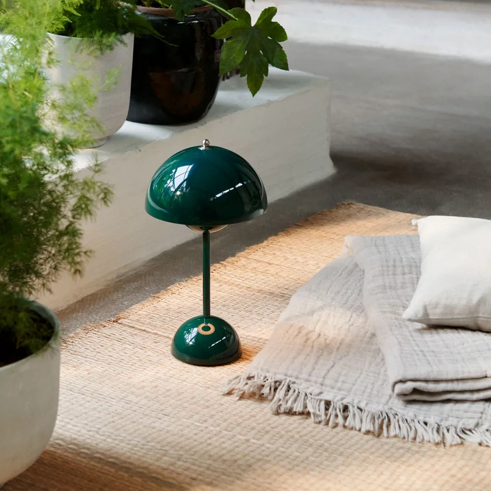 Minimalistische Tischlampe Metall - GlowLuxe