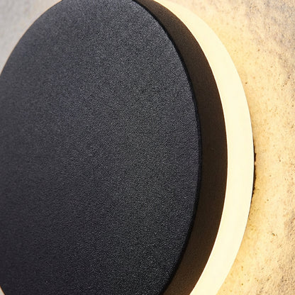 Modern Outdoor Wall Sconce - Solinex