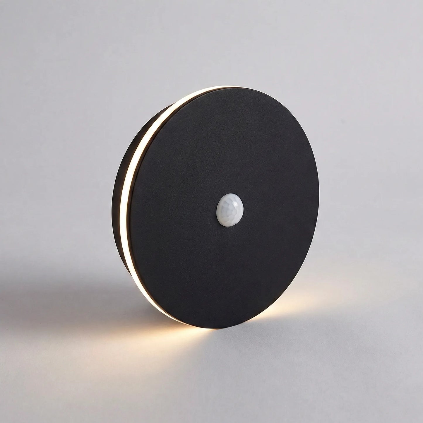 Modern Outdoor Wall Sconce - Solinex